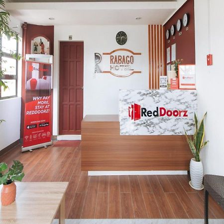ホテル Reddoorz Near Iloilo International Airport Cabatuan エクステリア 写真