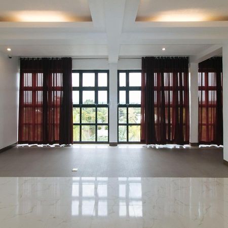 ホテル Reddoorz Near Iloilo International Airport Cabatuan エクステリア 写真